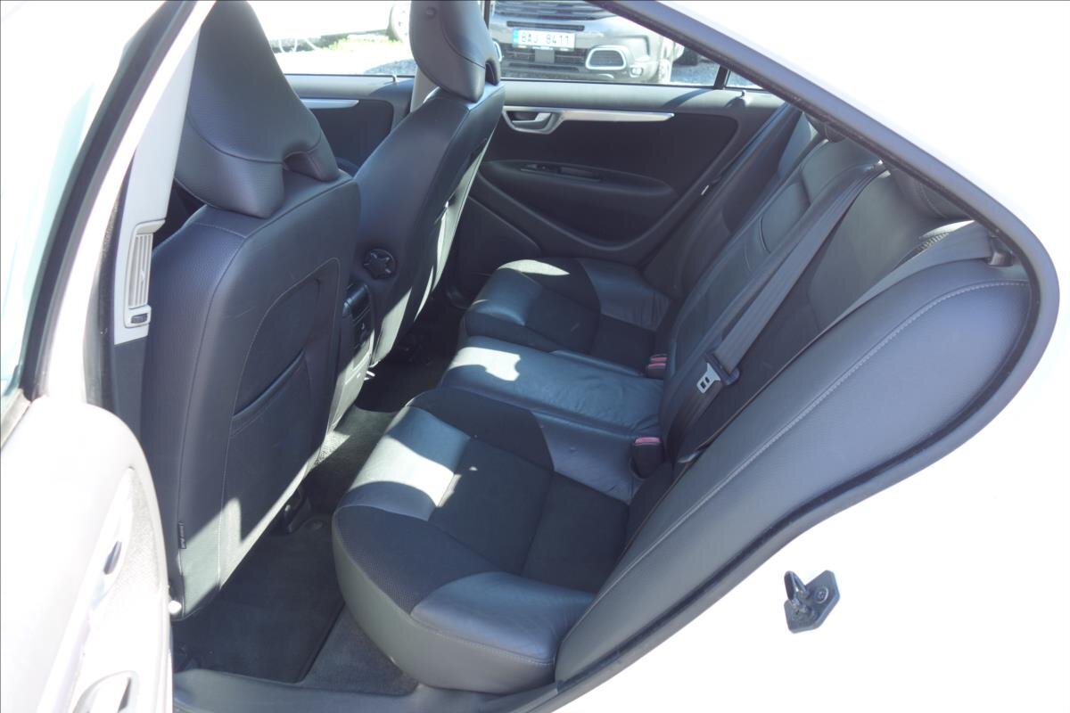 Volvo S60 Sedan / Limuzína 2,4 l 93 kw