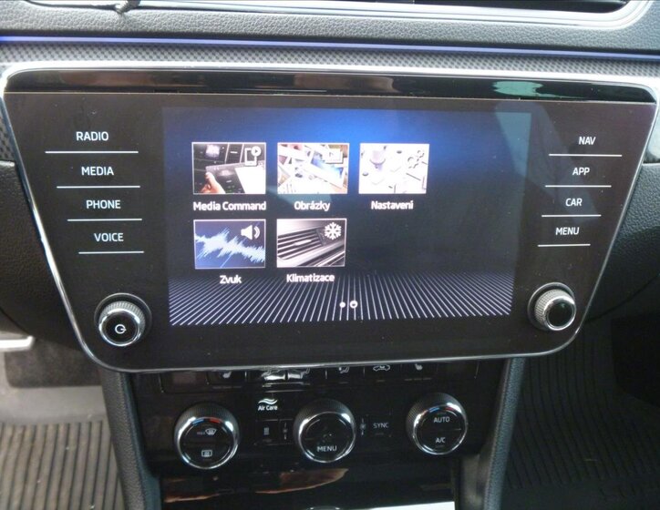 Škoda Superb Liftback 2,0 l 140 kw