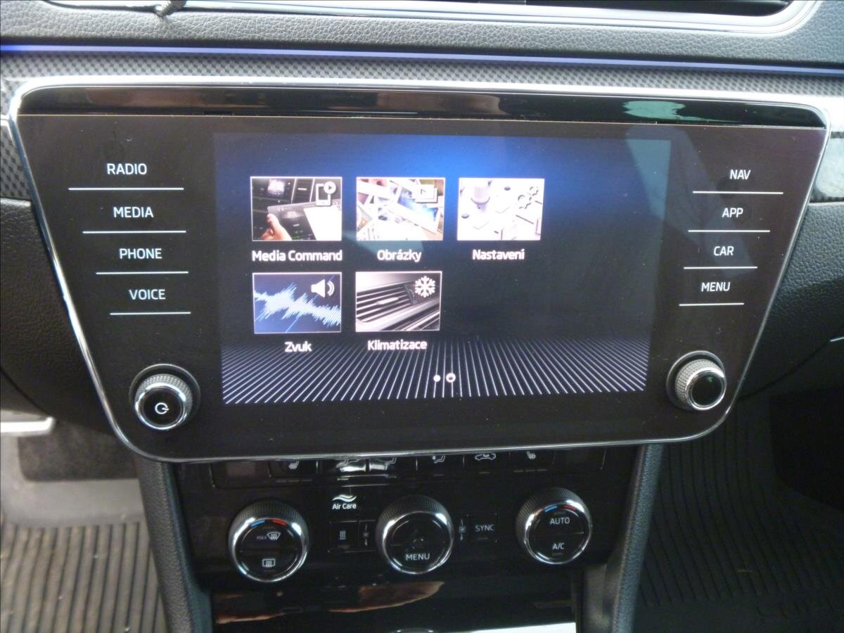 Škoda Superb Liftback 2,0 l 140 kw