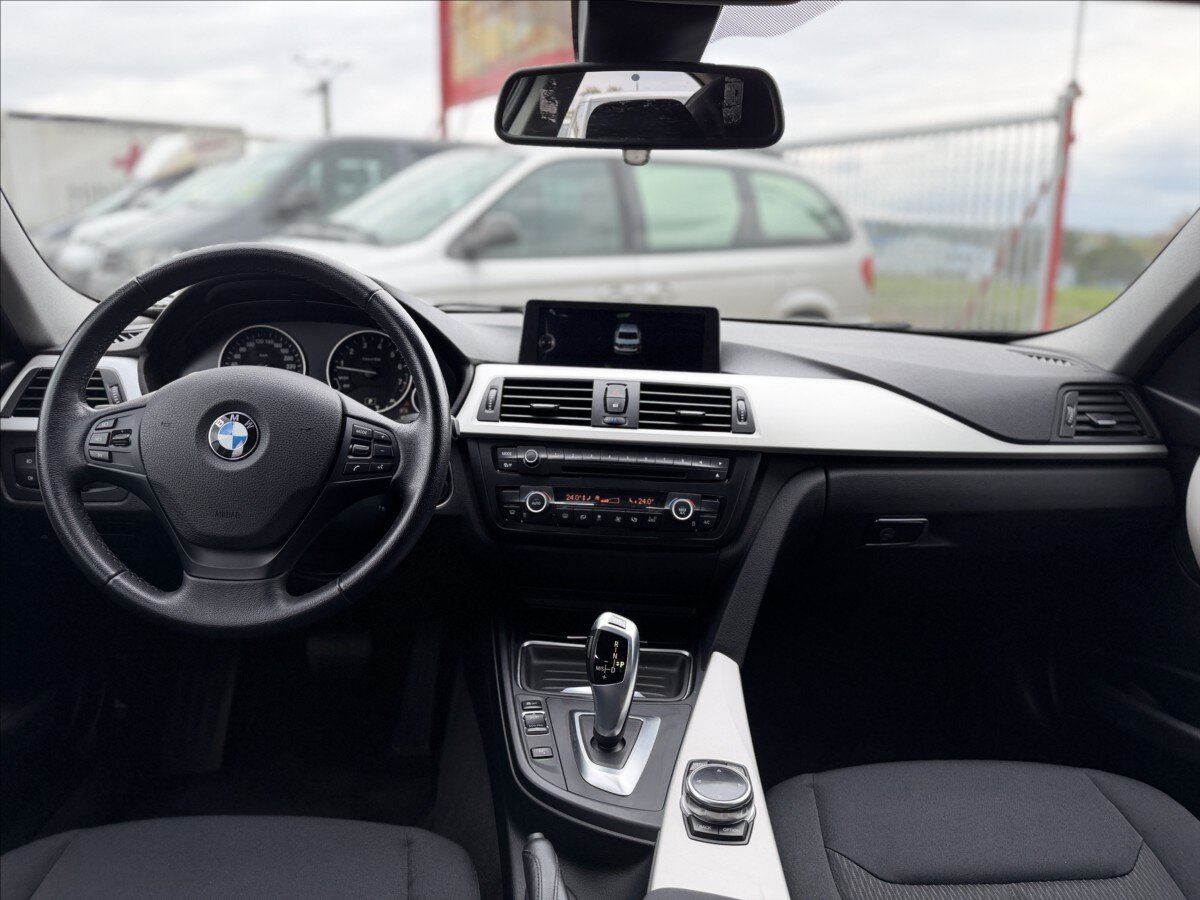 BMW Řada 3 Sedan / Limuzína 3,0 l 225 kw