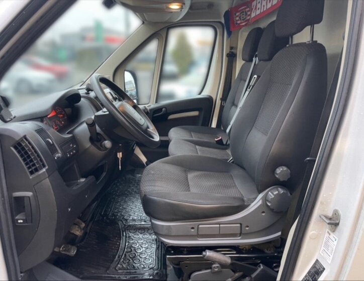 Peugeot Boxer Skříň 2,2 l 88 kw