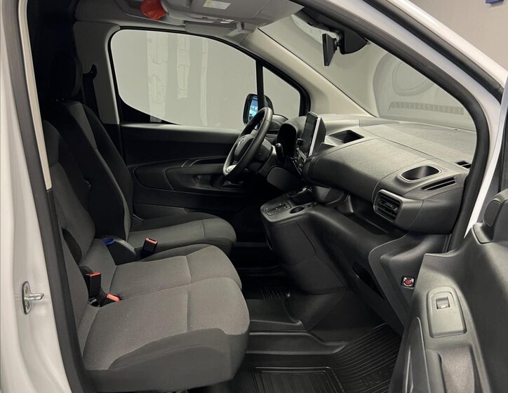 Toyota ProAce City 9