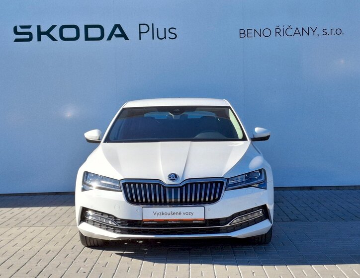 Škoda Superb Sedan / Limuzína 2,0 l 110 kw