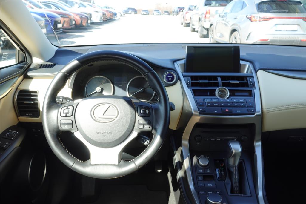 Lexus NX 300h