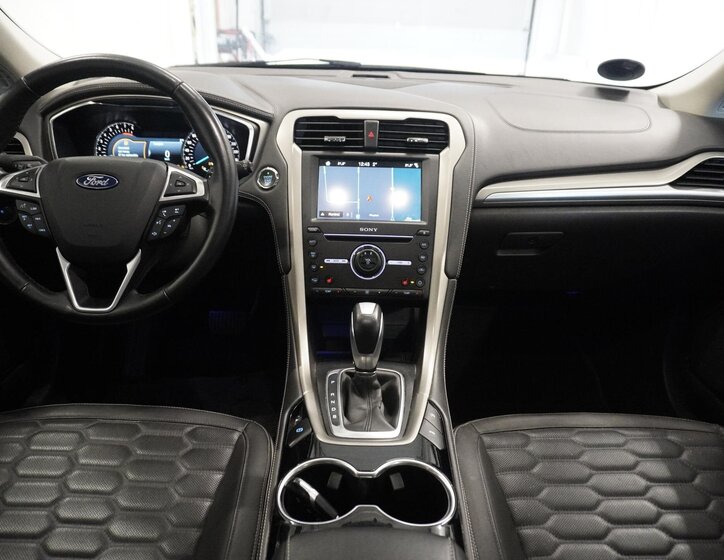 Ford Mondeo Kombi 2,0 l 179 kw