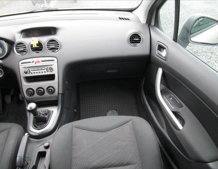 Peugeot 308 Hatchback 1,6 l 66 kw