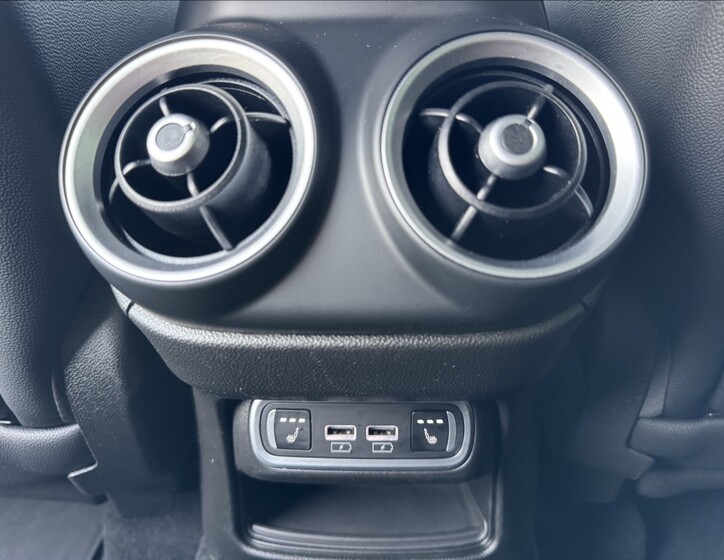 Alfa Romeo Stelvio 20