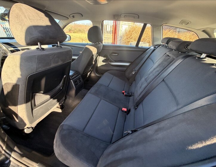 BMW Řada 3 Kombi 2,0 l 105 kw