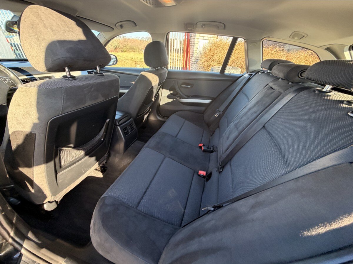 BMW Řada 3 Kombi 2,0 l 105 kw