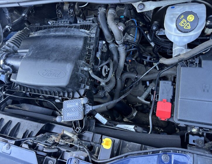 Ford Transit Kombi 2,0 l 96 kw