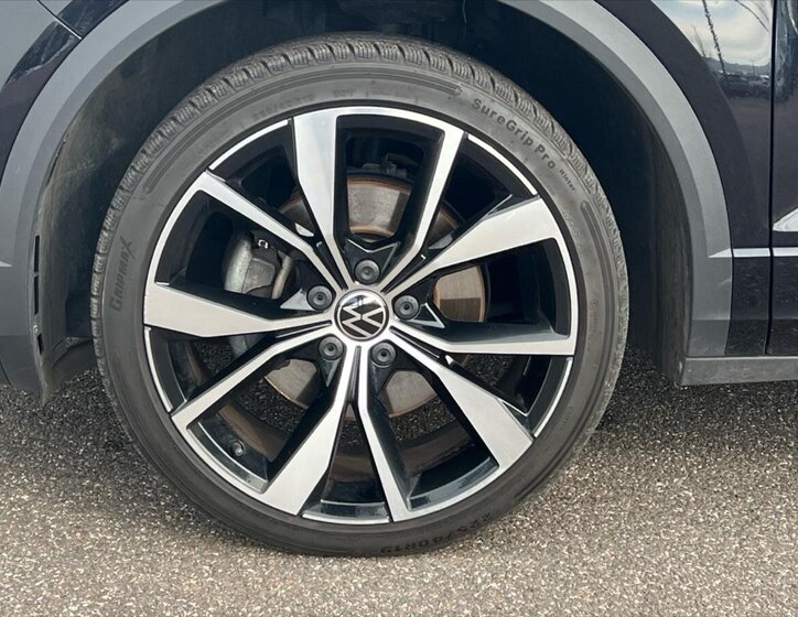 Volkswagen T-Roc SUV 1,5 l 110 kw