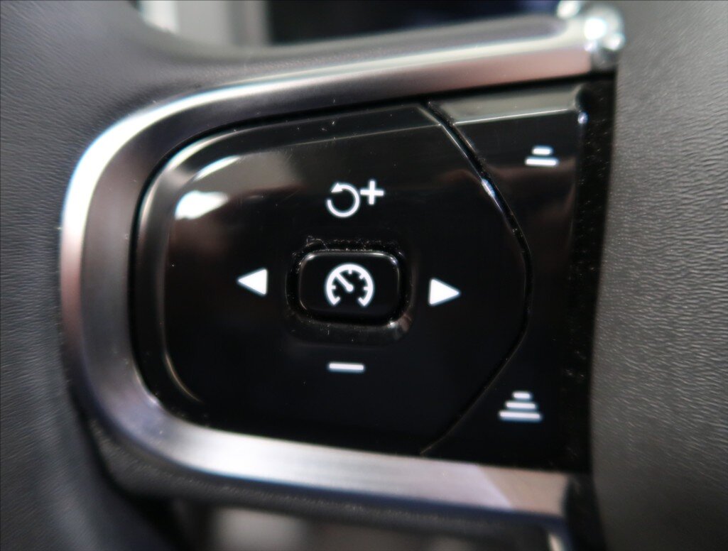 Volvo XC90 SUV / Terénní 2,0 l 184 kw