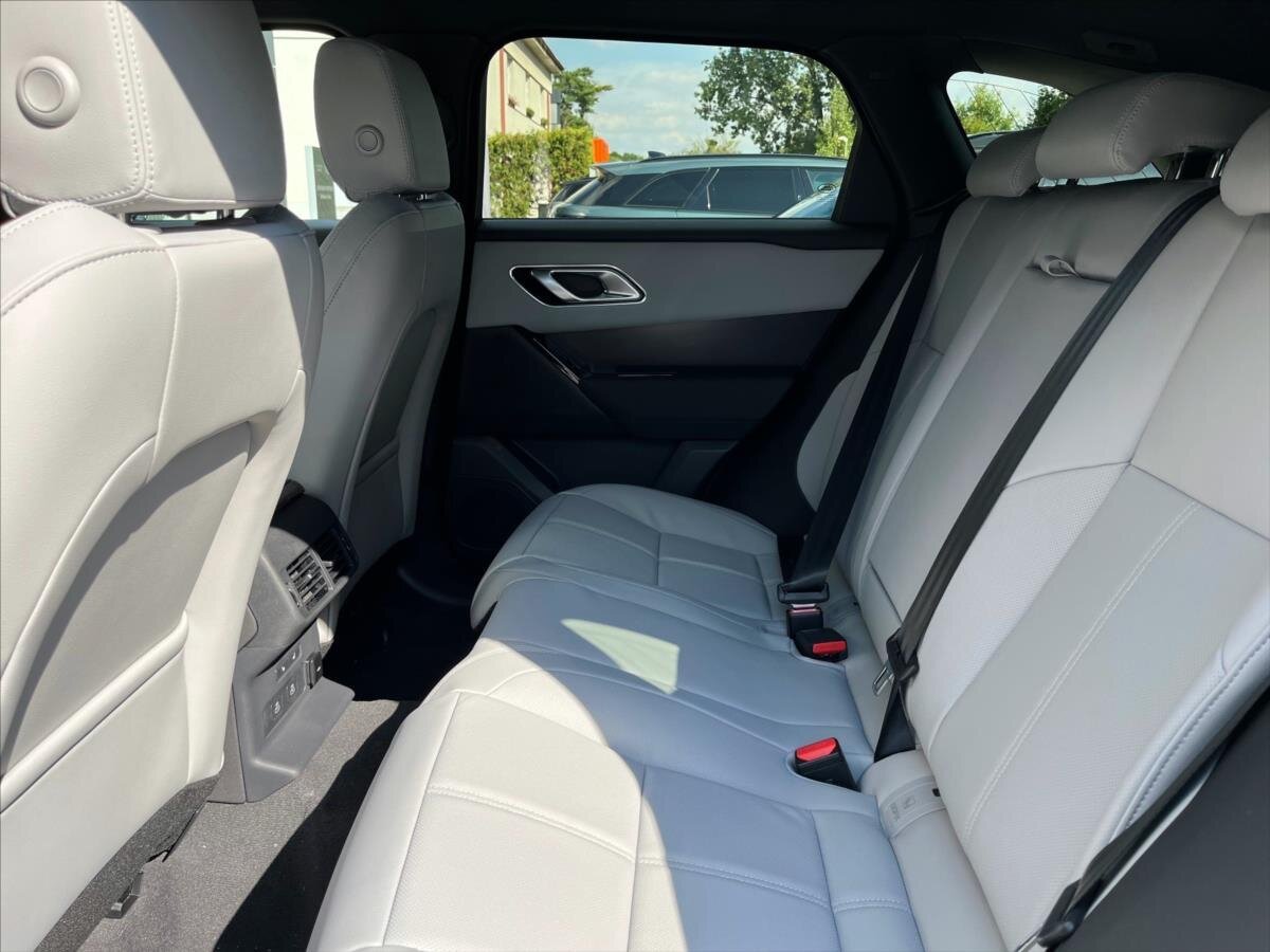 Land Rover Range Rover Velar SUV / Terénní 2,0 l 147 kw