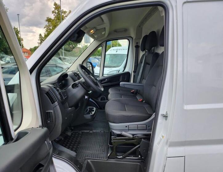 Peugeot Boxer 11