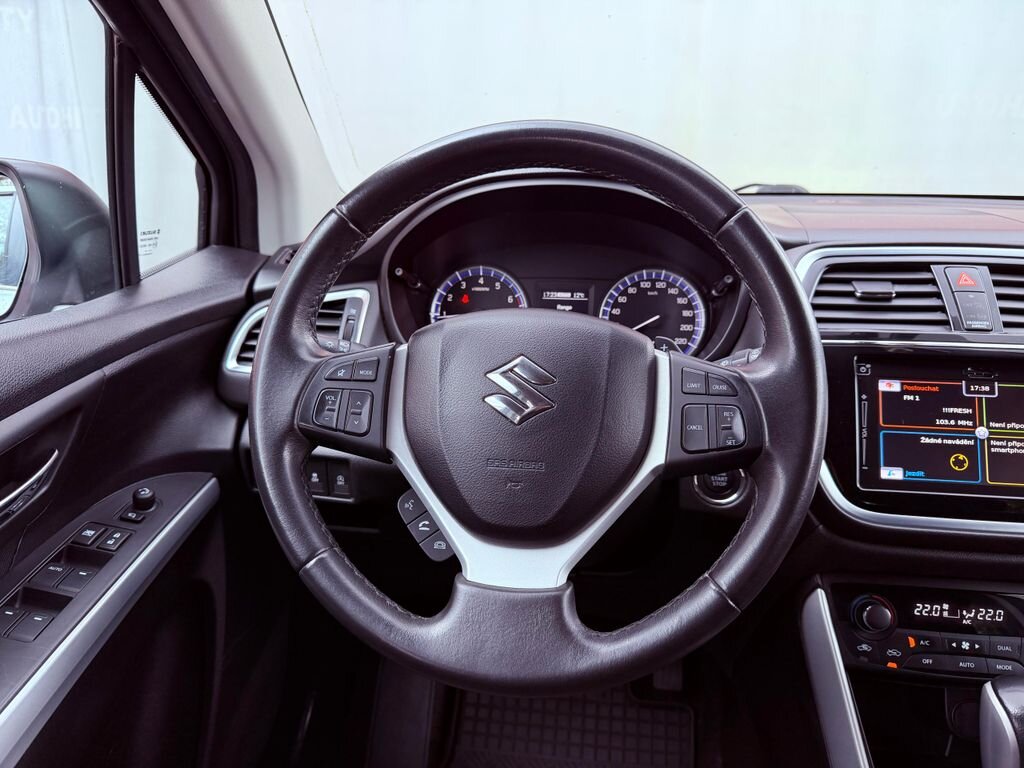 Suzuki SX4 S-Cross SUV / Terénní 1,4 l 103 kw