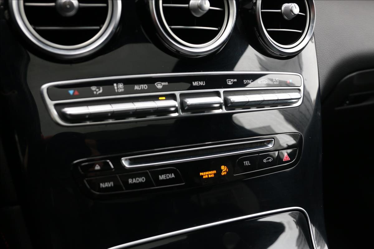 Mercedes-Benz GLC SUV / Terénní 3,0 l 270 kw