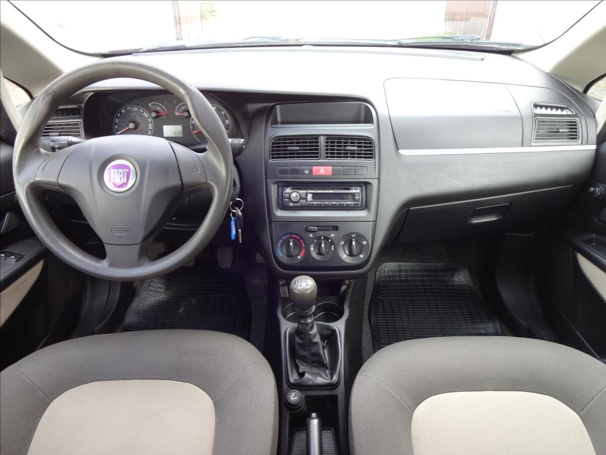 Fiat Linea Sedan / Limuzína 1,4 l 57 kw