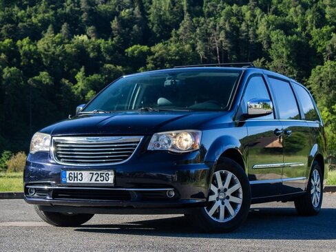 Chrysler Town & Country MPV 3,6 l 211 kw