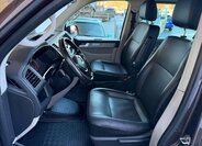 Volkswagen Caravelle 11