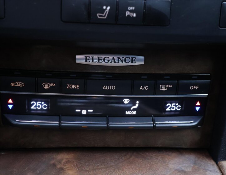 Mercedes-Benz Třídy E Sedan 3,5 l 215 kw