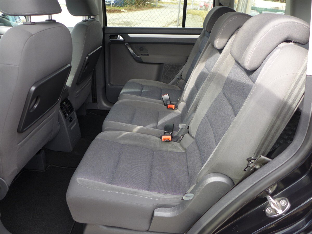 Volkswagen Touran Kombi 1,4 l 103 kw