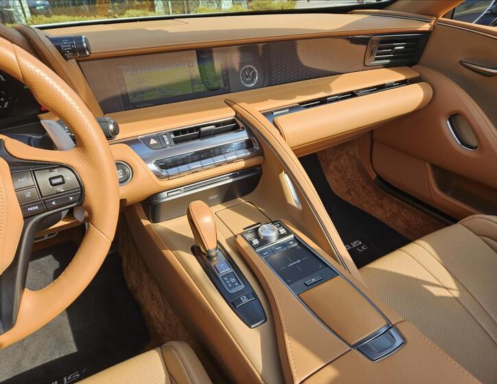 Lexus LC 500 17