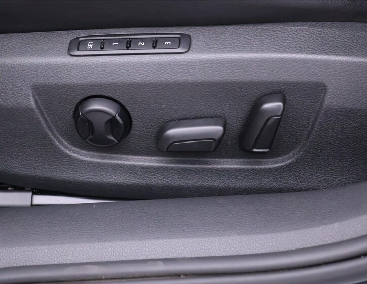 Škoda Superb Liftback 2,0 l 140 kw