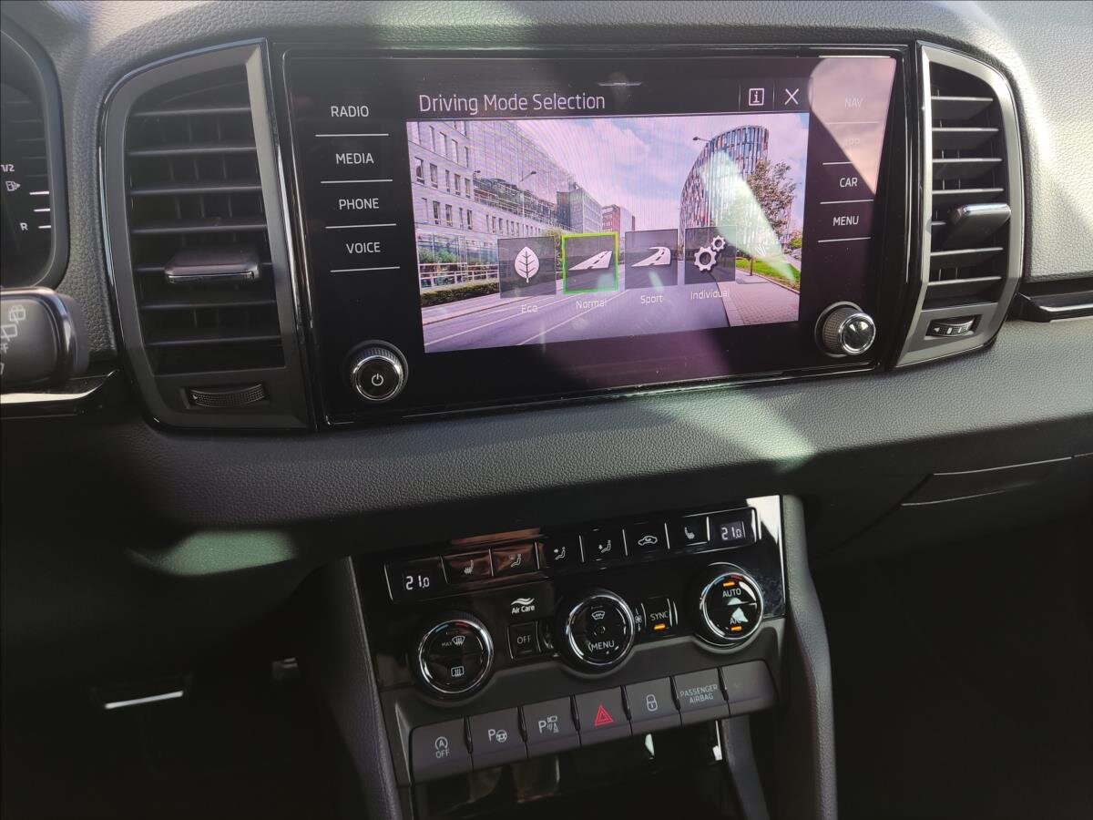 Škoda Karoq SUV 1,5 l 110 kw