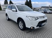 Mitsubishi Outlander SUV / Terénní 2,3 l 110 kw