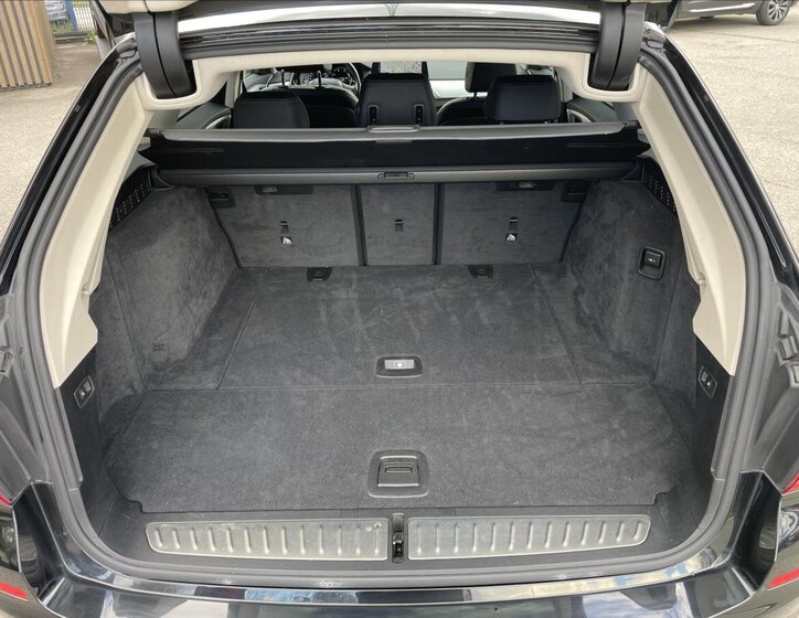 BMW Řada 5 Kombi 2,0 l 140 kw