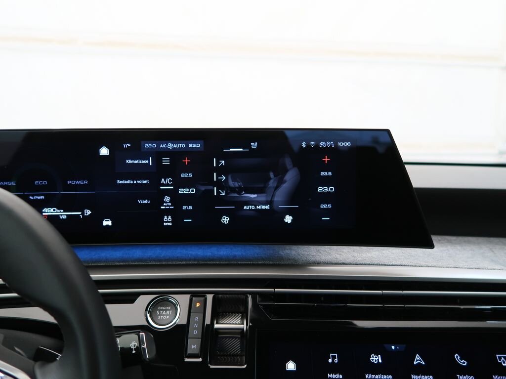 Peugeot 5008 SUV / Terénní 1,2 l 100 kw