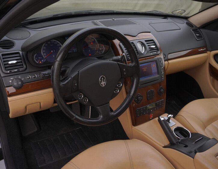 Maserati Quattroporte Sedan 4,2 l 295 kw