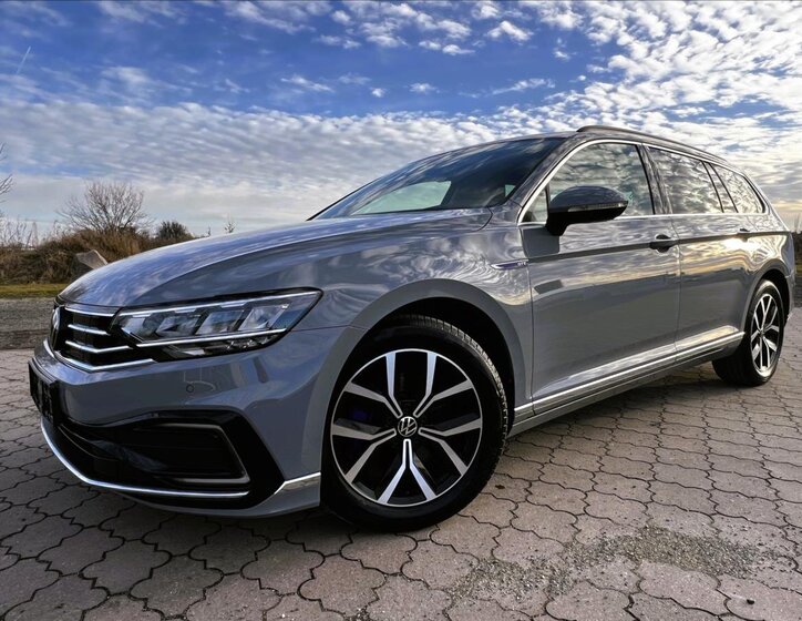Volkswagen Passat Kombi 1,4 l 160 kw