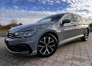 Volkswagen Passat Kombi 1,4 l 160 kw
