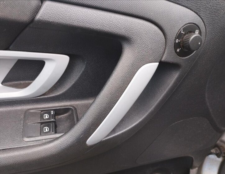 Škoda Fabia Hatchback 1,2 l 51 kw