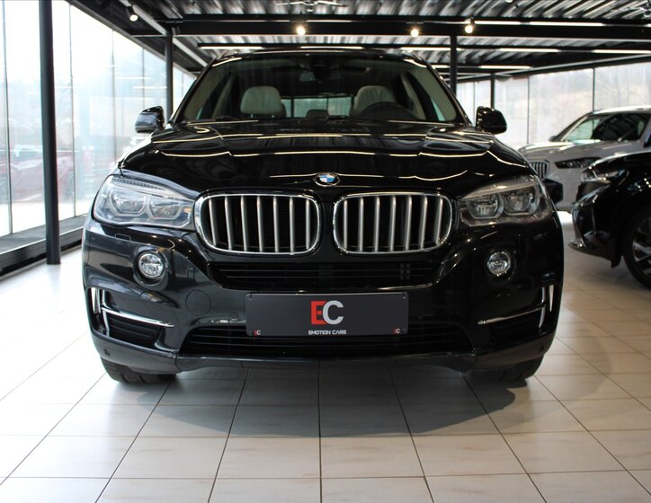 BMW X5 SUV / Terénní 3,0 l 230 kw