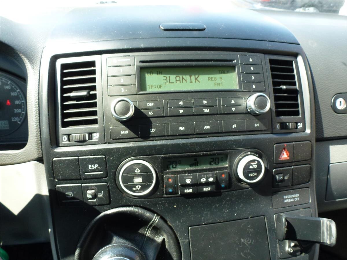 Volkswagen Multivan Kombi 2,5 l 128 kw