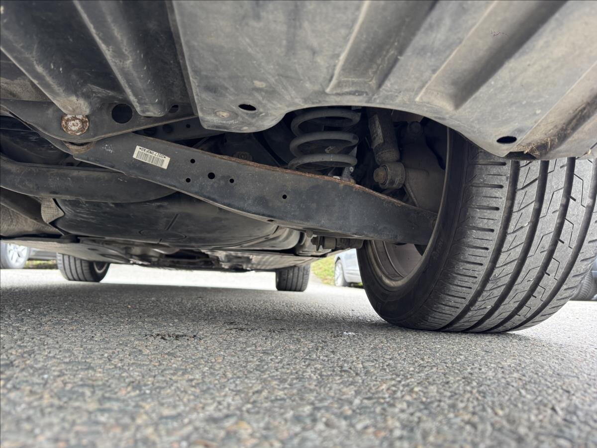 Volkswagen Passat Kombi 2,0 l 103 kw