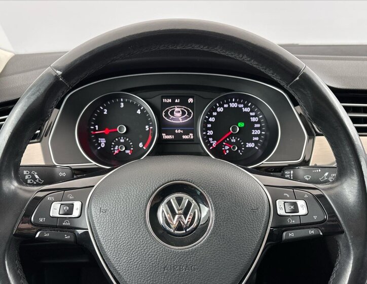 Volkswagen Passat Sedan / Limuzína 2,0 l 140 kw