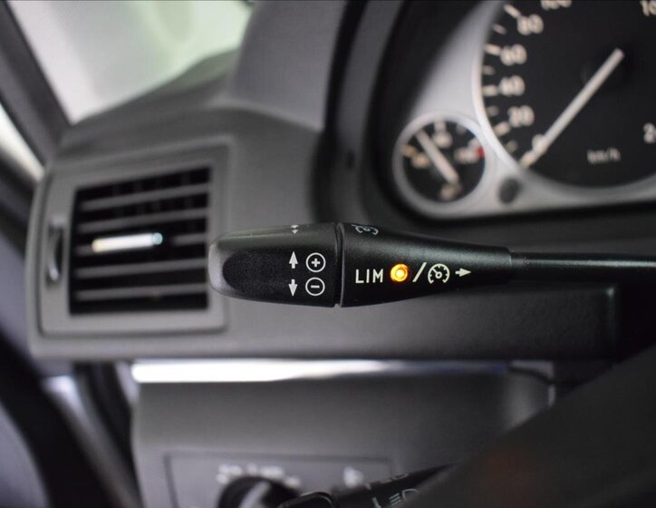 Mercedes-Benz Třídy B Hatchback 1,5 l 70 kw