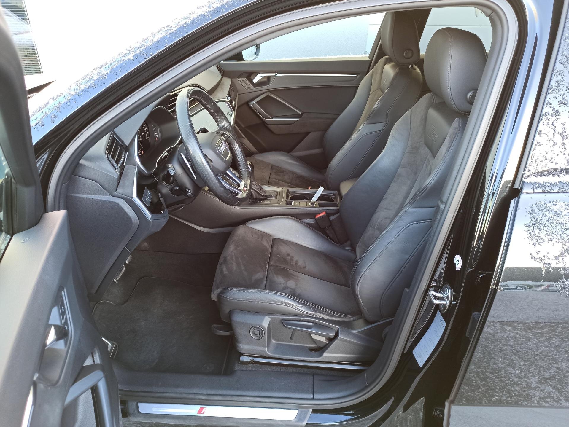 Audi RS Q3 SUV 2,5 l 294 kw