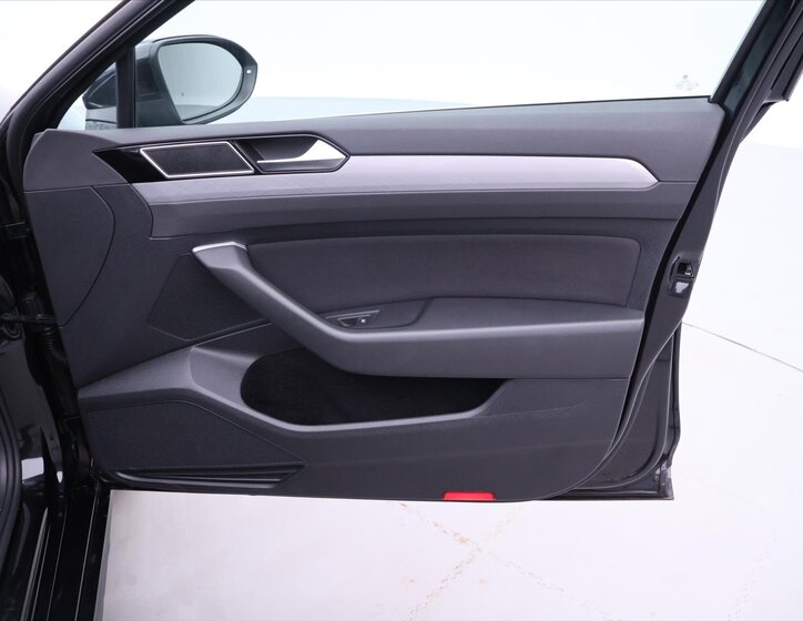 Volkswagen Passat Kombi 1,5 l 373 kw