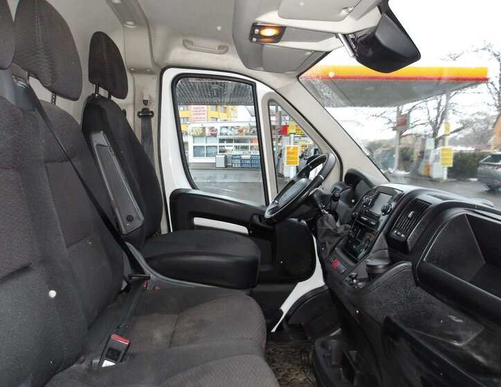 Peugeot Boxer Skříň 2,2 l 121 kw
