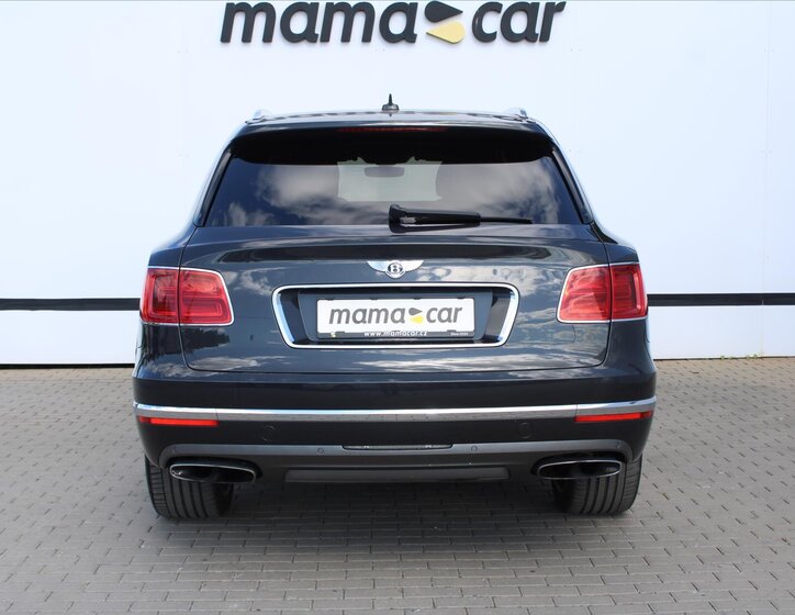 Bentley Bentayga 6