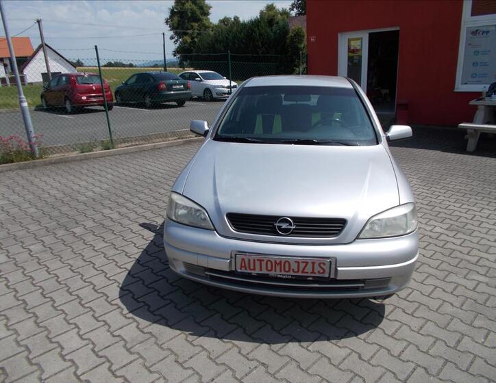 Opel Astra 2