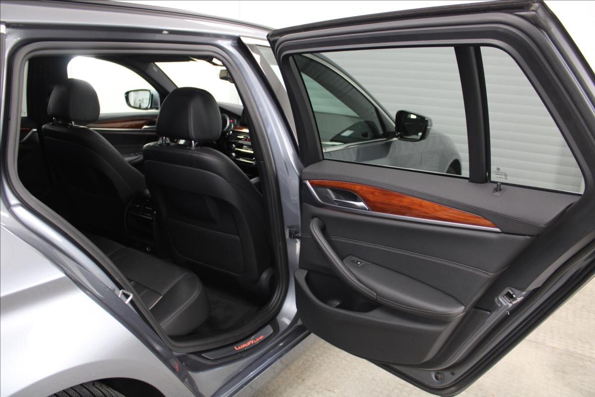 BMW Řada 5 Kombi 2,0 l 140 kw