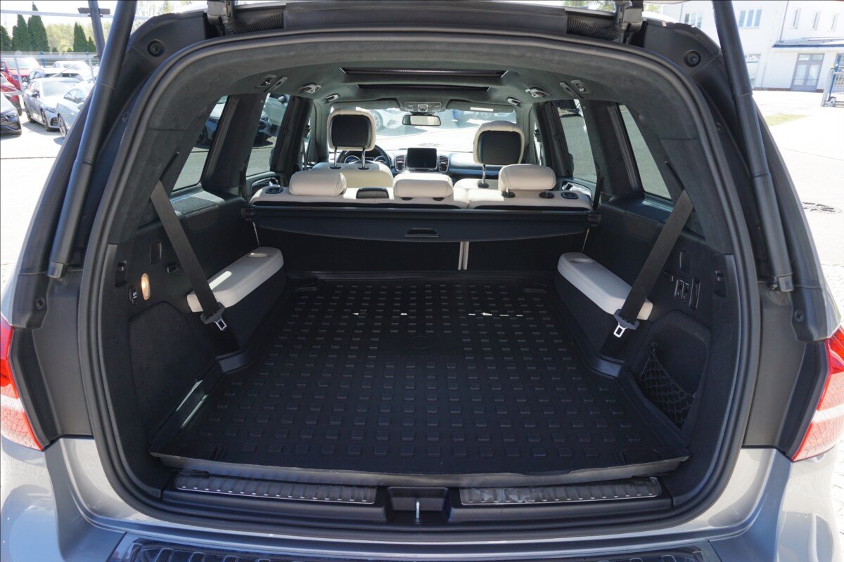 Mercedes-Benz GLS Kombi 3,0 l 190 kw