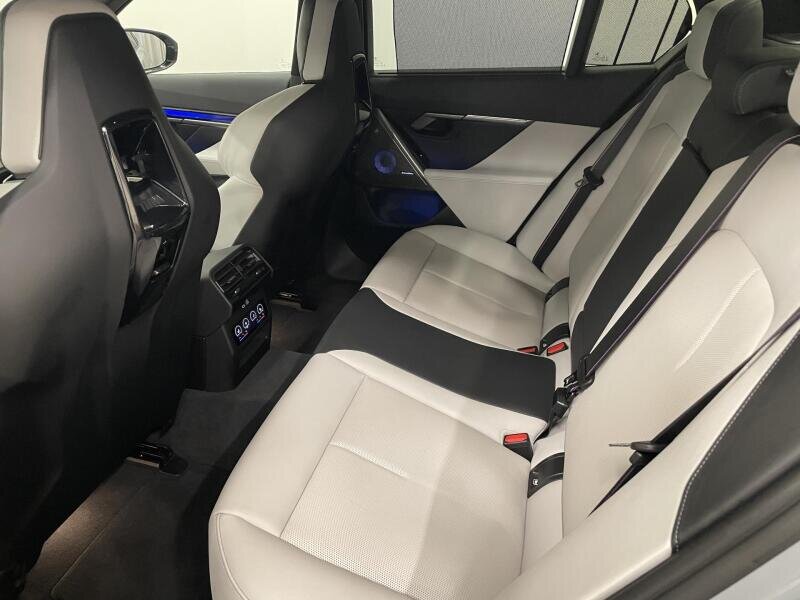 BMW M5 Sedan / Limuzína 4,4 l 430 kw