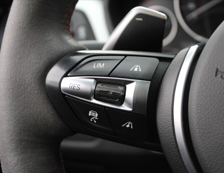 BMW Řada 3 Kombi 3,0 l 190 kw