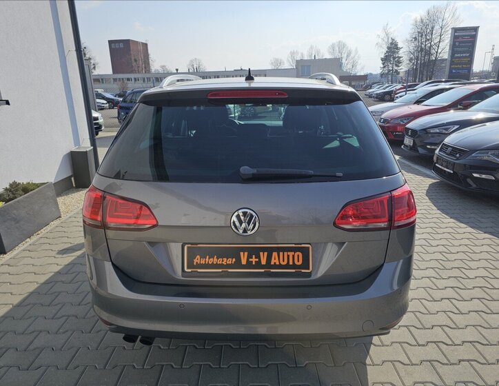 Volkswagen Golf Kombi 1,4 l 92 kw
